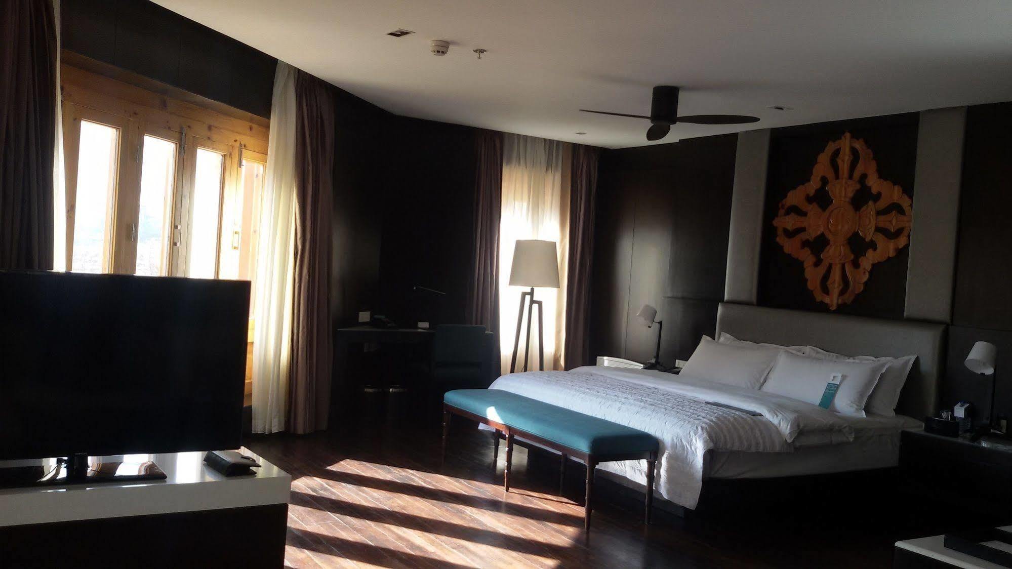 Le Meridien Paro Riverfront Екстер'єр фото